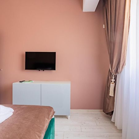 Апартаменти Smarald Wings 30 Бухарест Екстер'єр фото